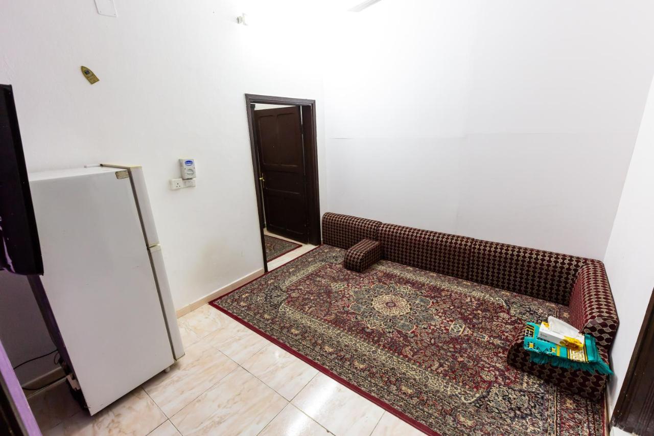 العييري للوحدات السكنية المفروشة الباحة 2 Al Bahah Exterior photo