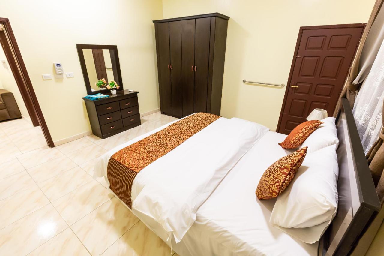 العييري للوحدات السكنية المفروشة الباحة 2 Al Bahah Exterior photo